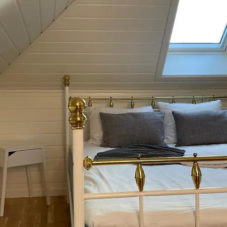Flat With 2br And Terrace Between Restaurants * Stavanger